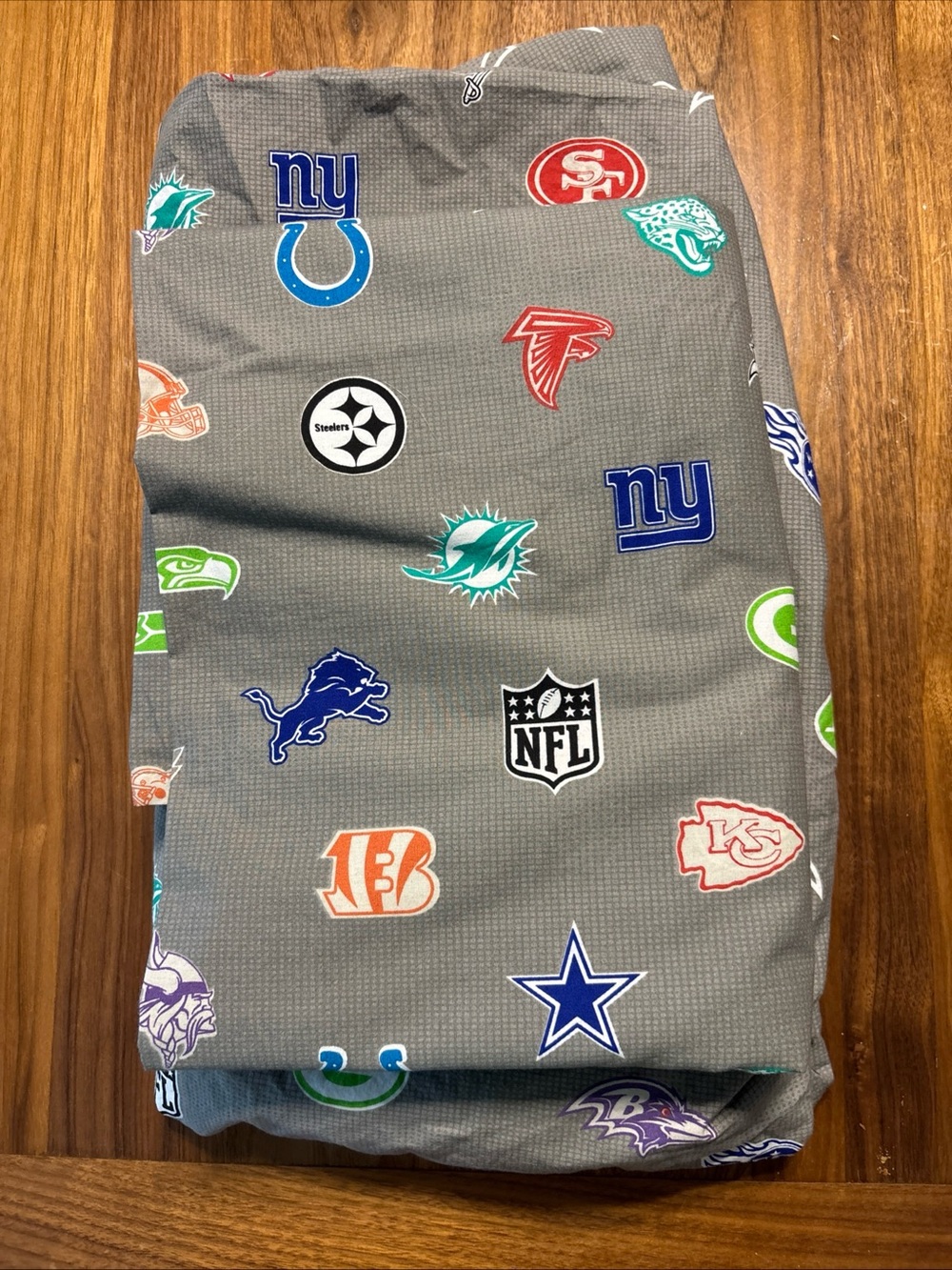 POTTERY BARN PB Teen Football NFL Logo Gray Twin Flat And Fitted Sheet